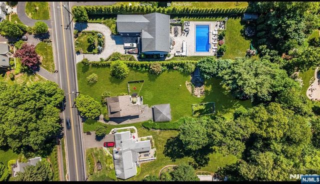 210 Franklin Avenue, Wyckoff, NJ 07481