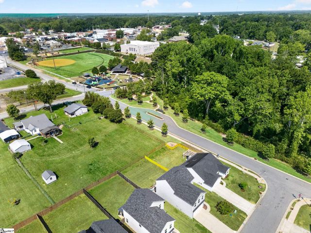 802 Purcell Drive, Woodruff, SC 29388