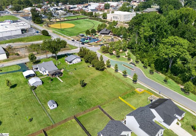802 Purcell Drive, Woodruff, SC 29388