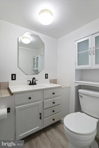 1064 STRASBURG RD, Front Royal, VA 22630