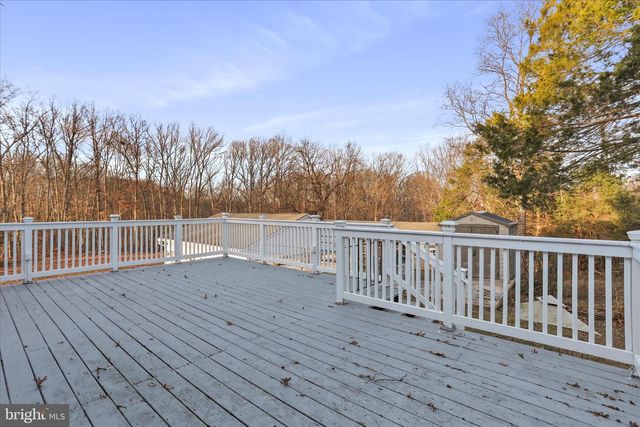 1064 STRASBURG RD, Front Royal, VA 22630