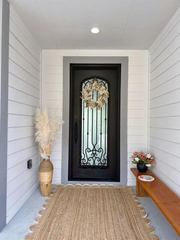 11260 Scofield Way, Auburn, CA 95603