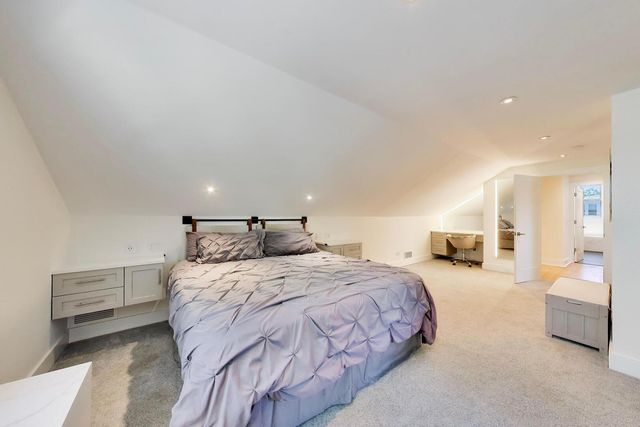 5241 W Dakin Street, Chicago, IL 60641