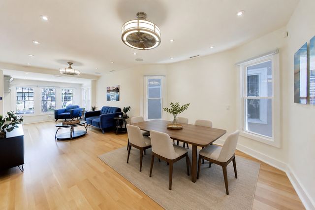 5241 W Dakin Street, Chicago, IL 60641
