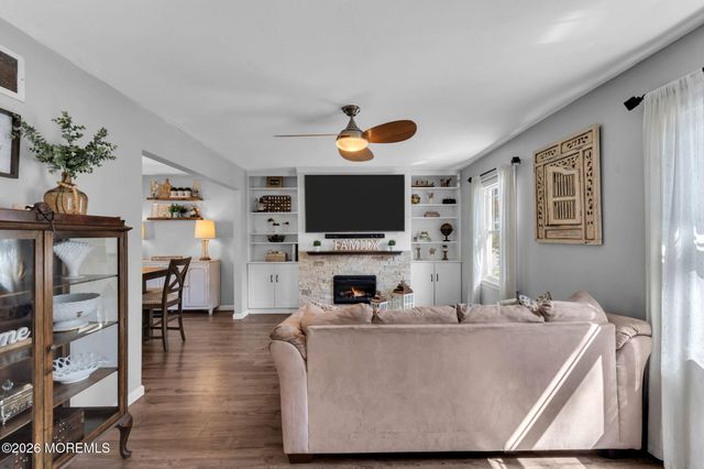 1058 Torremolinos Court, Toms River, NJ 08753