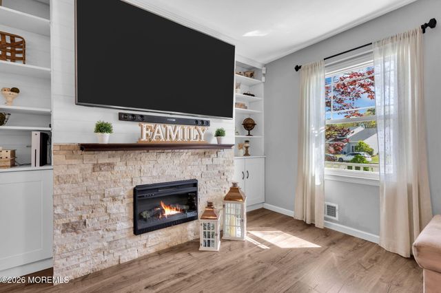 1058 Torremolinos Court, Toms River, NJ 08753