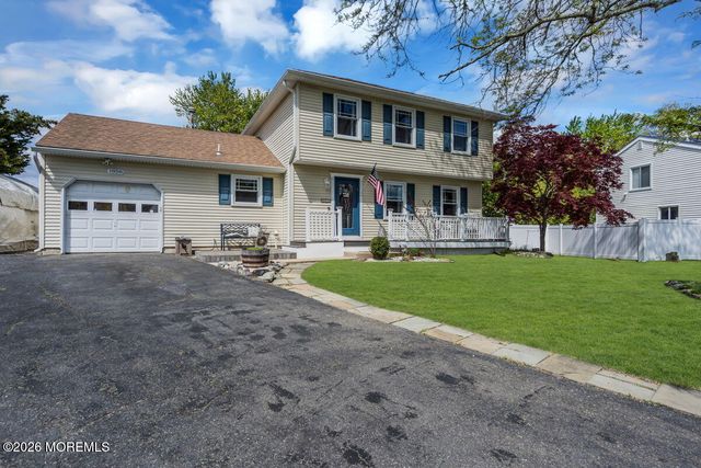 1058 Torremolinos Court, Toms River, NJ 08753