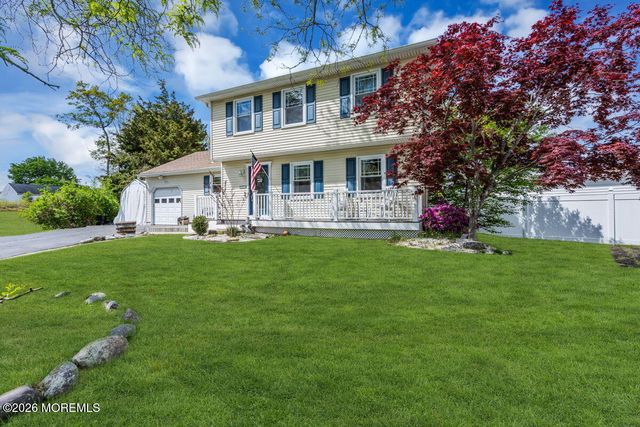 1058 Torremolinos Court, Toms River, NJ 08753