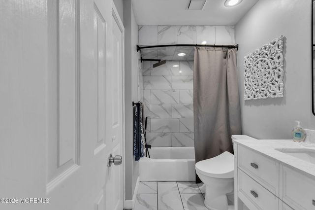 1058 Torremolinos Court, Toms River, NJ 08753