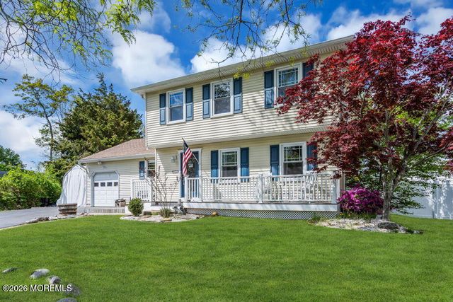 1058 Torremolinos Court, Toms River, NJ 08753