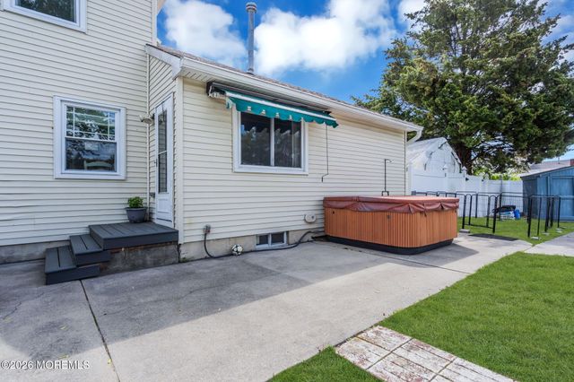 1058 Torremolinos Court, Toms River, NJ 08753