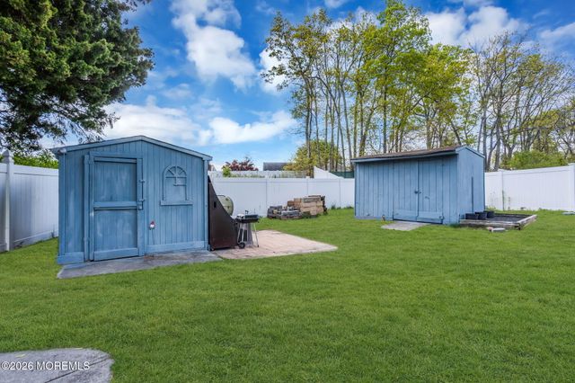 1058 Torremolinos Court, Toms River, NJ 08753