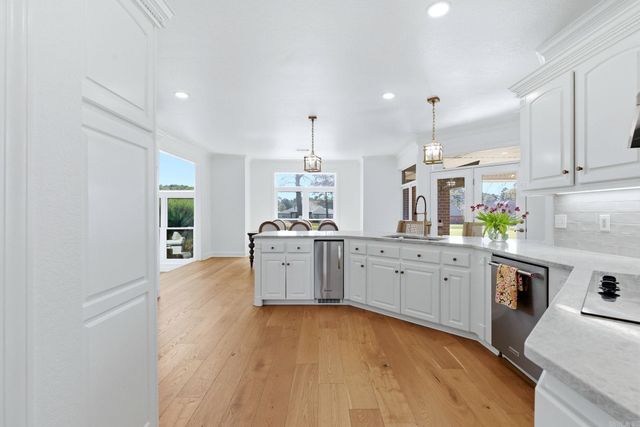 5006 Colonial Court, Benton, AR 72105