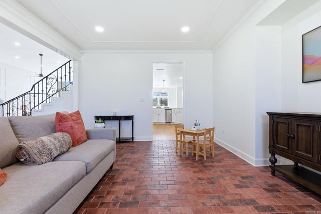 5006 Colonial Court, Benton, AR 72105