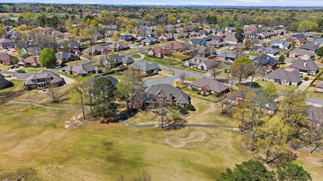 5006 Colonial Court, Benton, AR 72105