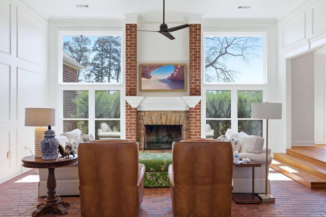 5006 Colonial Court, Benton, AR 72105