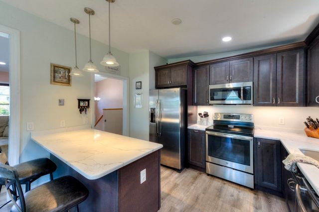 1-A Knapp Ave, Worcester, MA 01605