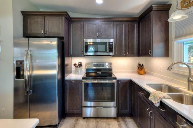 1-A Knapp Ave, Worcester, MA 01605