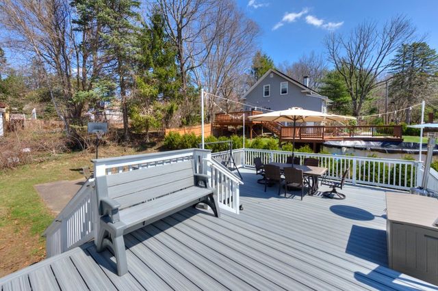 1-A Knapp Ave, Worcester, MA 01605