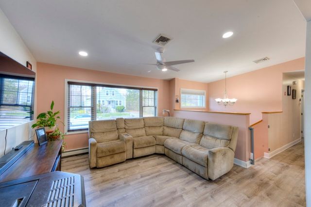 1-A Knapp Ave, Worcester, MA 01605