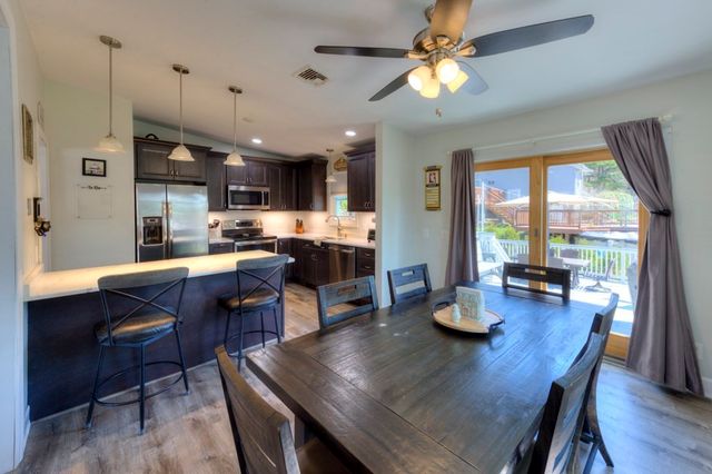 1-A Knapp Ave, Worcester, MA 01605