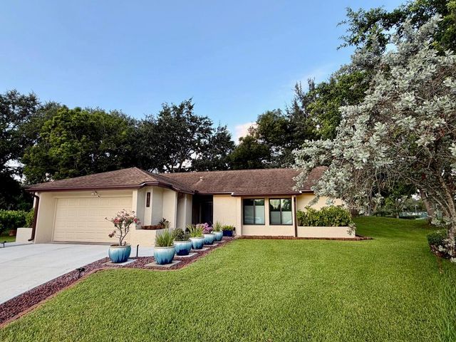 18117 102nd Way S, Boca Raton, FL 33498
