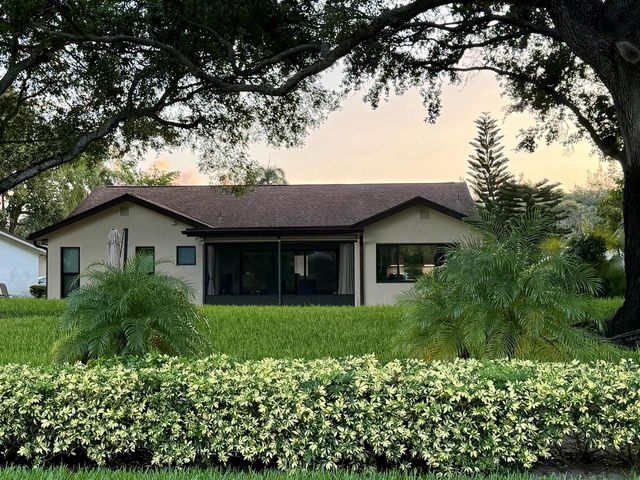 18117 102nd Way S, Boca Raton, FL 33498