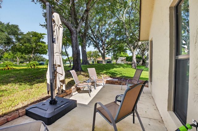 18117 102nd Way S, Boca Raton, FL 33498