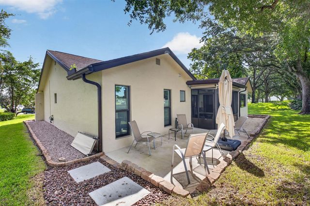 18117 102nd Way S, Boca Raton, FL 33498