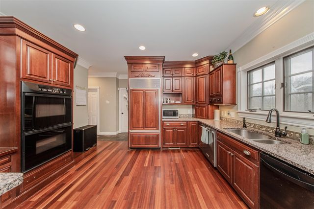 5050 Pleasant Lake Road, Ann Arbor, MI 48103