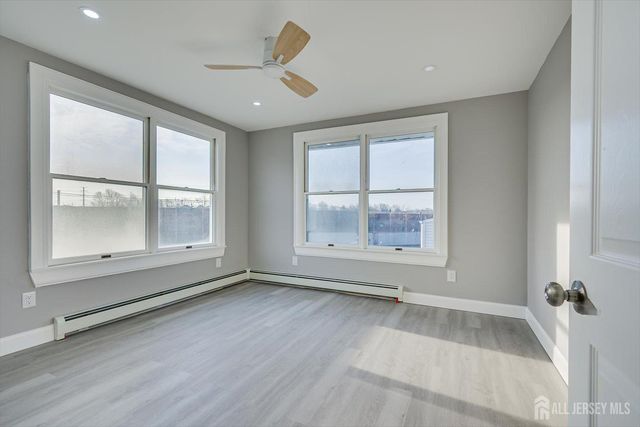 36 2nd Avenue B, Port Reading, NJ 07064