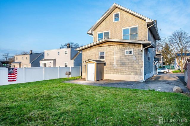 36 2nd Avenue B, Port Reading, NJ 07064