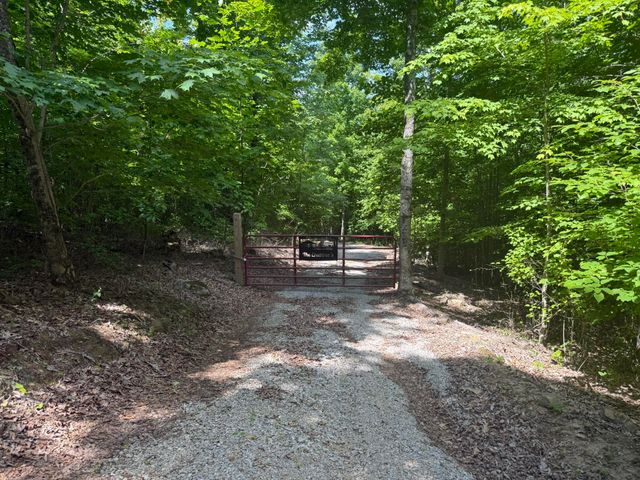 1658 Dry Hollow Road, Monticello, KY 42633