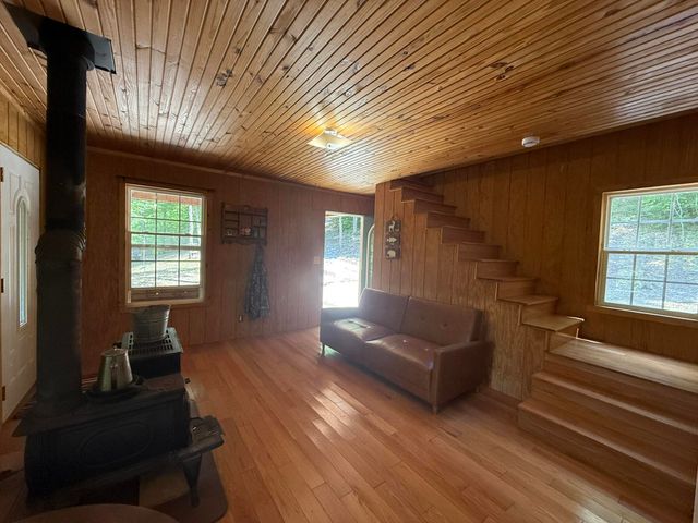 1658 Dry Hollow Road, Monticello, KY 42633