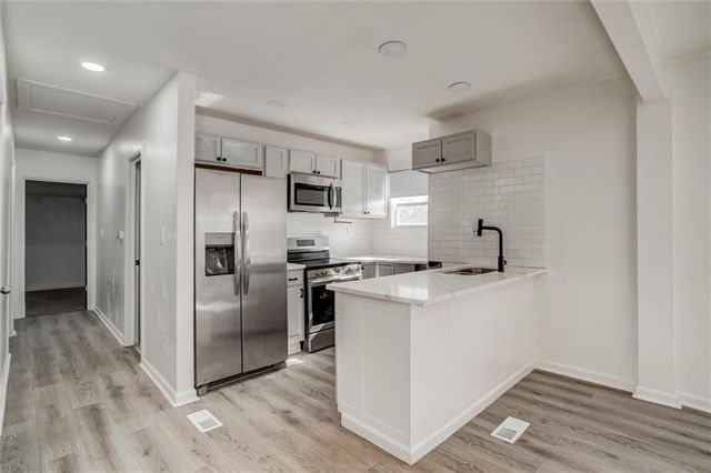 107 N Ditzler Avenue, Independence, MO 64053