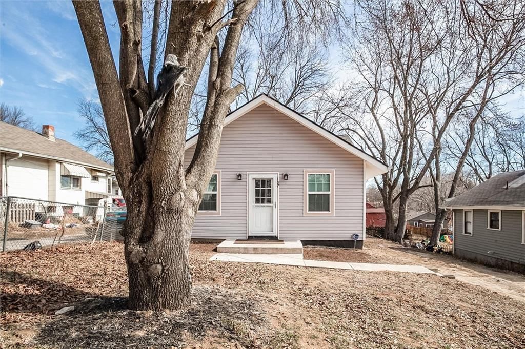 107 N Ditzler Avenue, Independence, MO 64053