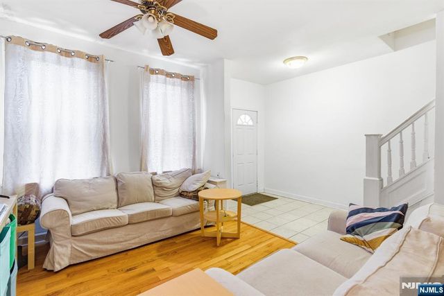 840 Grove Street, Elizabeth, NJ 07202