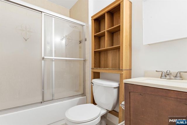 840 Grove Street, Elizabeth, NJ 07202