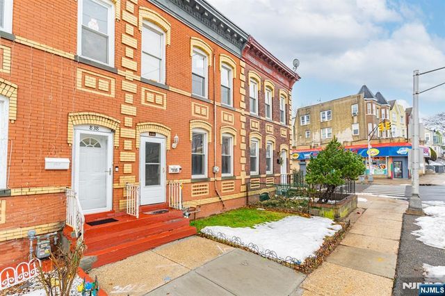 840 Grove Street, Elizabeth, NJ 07202