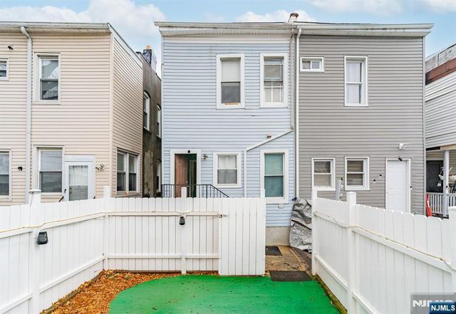 840 Grove Street, Elizabeth, NJ 07202