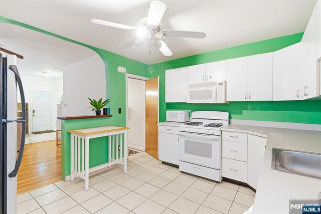 840 Grove Street, Elizabeth, NJ 07202