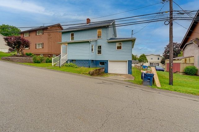 1016 Walnut St, Penn Twp, PA 15636
