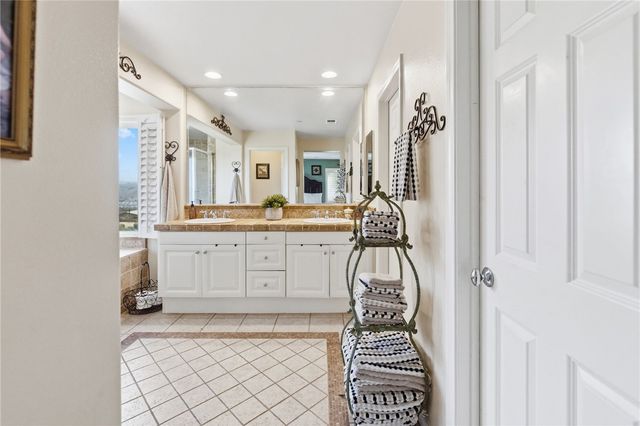 1465 Andalusian, Norco, CA 92860