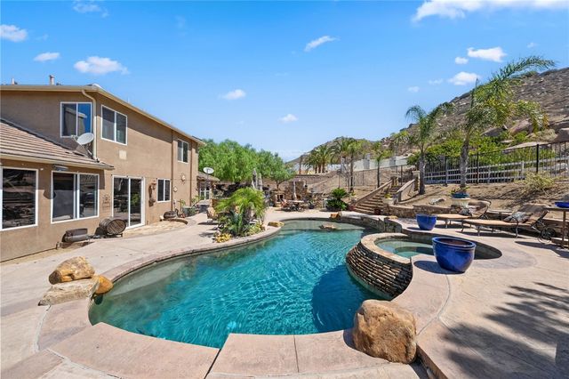 1465 Andalusian, Norco, CA 92860