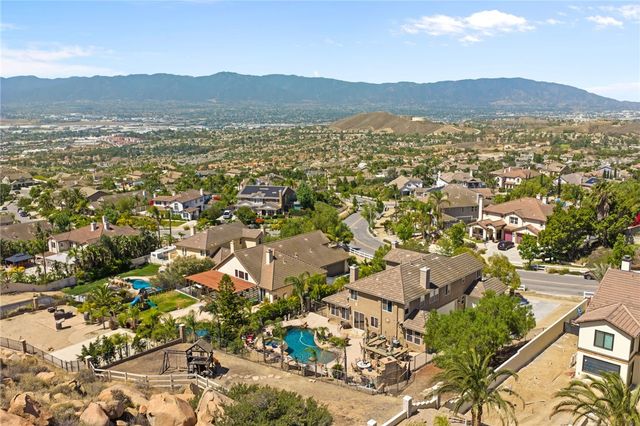 1465 Andalusian, Norco, CA 92860