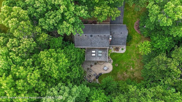 131 Feldspar Drive, Williamston, MI 48895
