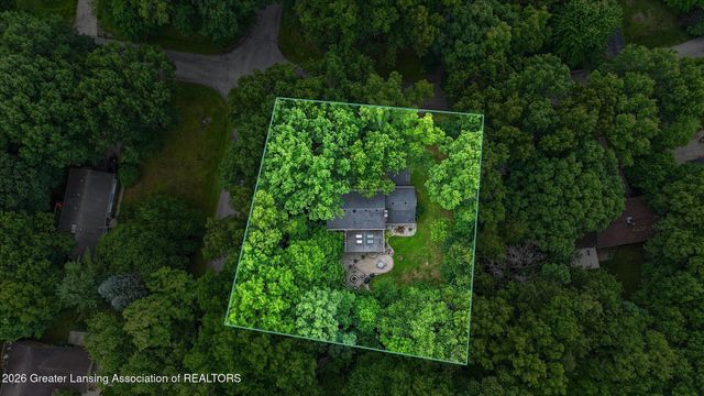 131 Feldspar Drive, Williamston, MI 48895