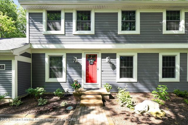 131 Feldspar Drive, Williamston, MI 48895