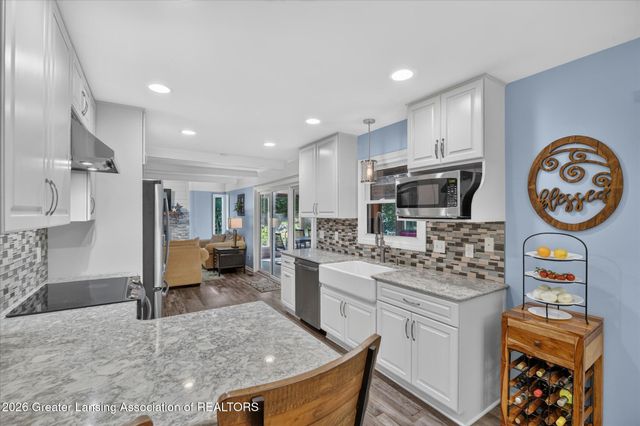 131 Feldspar Drive, Williamston, MI 48895