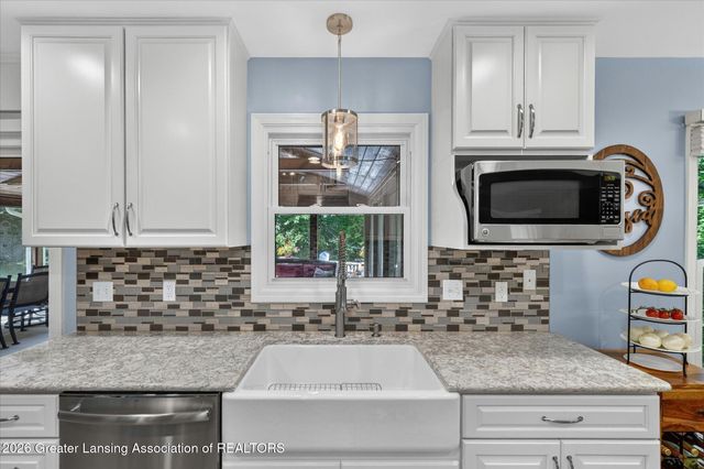 131 Feldspar Drive, Williamston, MI 48895